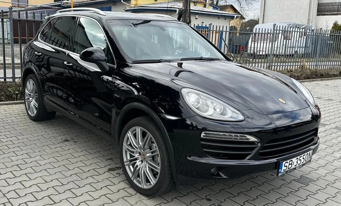 Porsche Cayenne cena 144000 przebieg: 211600, rok produkcji 2014 z Biała małe 106